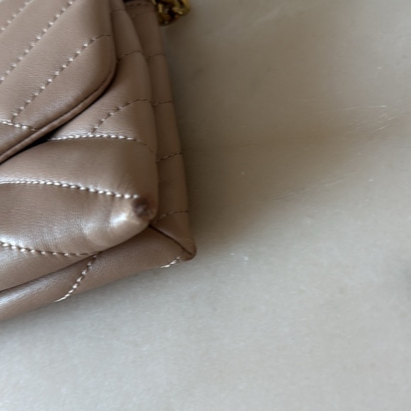 Tory Burch Kira Chevron Quilted Leather Chain Crossbody Bag Desert Dune - Picture 13 of 16